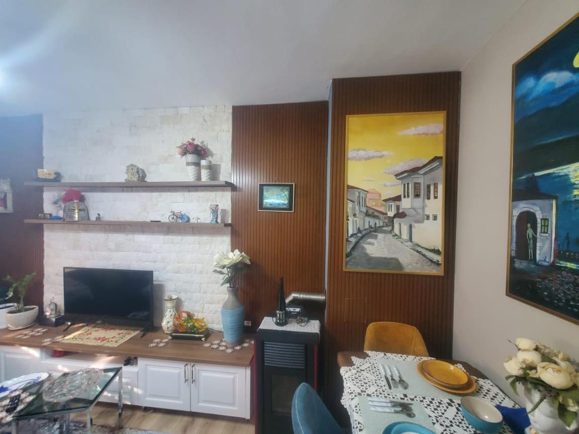 Apartamenti8 Korca Dış mekan fotoğraf